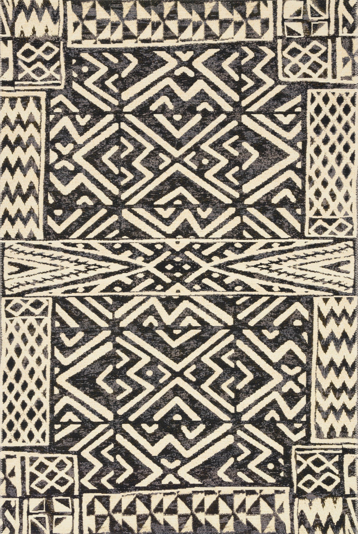 Ivory Black Rug B445