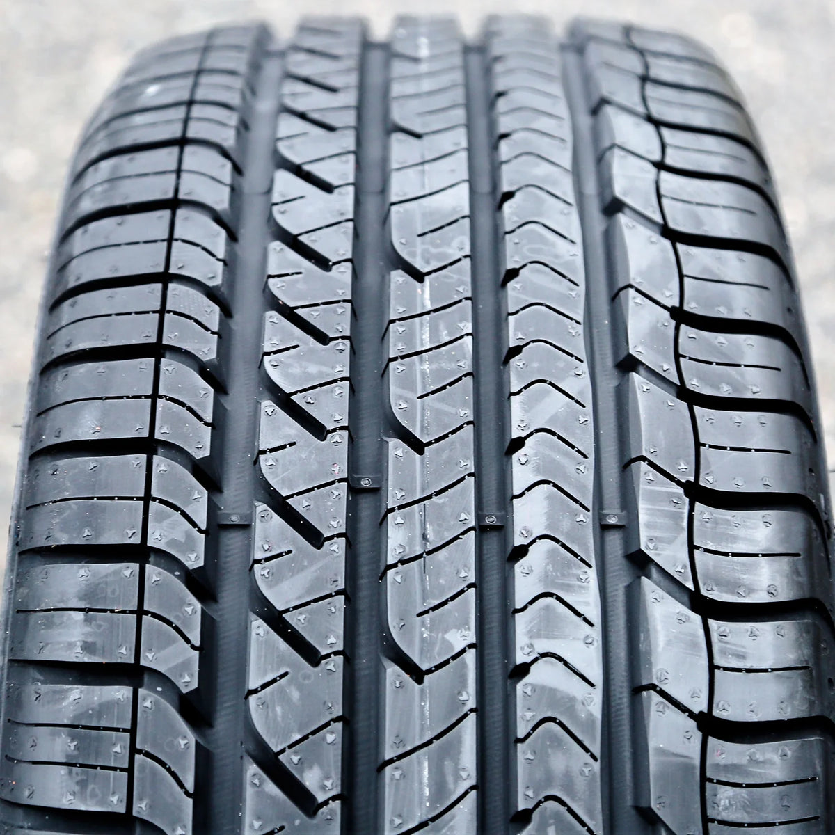 225/45R17 94W XL High Performance Tire W50008