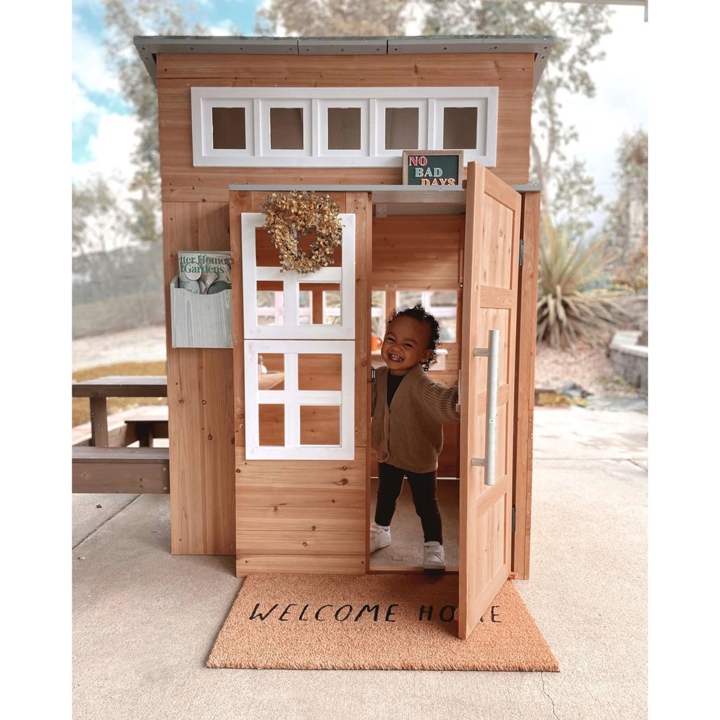 Wooden Outdoor Playhouse with Picnic Table D398