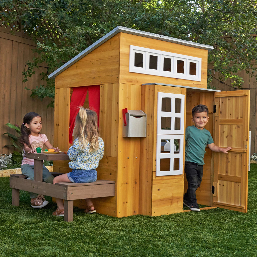 Wooden Outdoor Playhouse with Picnic Table D398