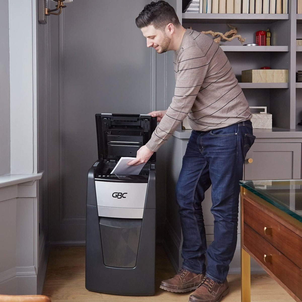 Auto Feed 300 Sheet Capacity Micro-Cut Paper Shredder W234