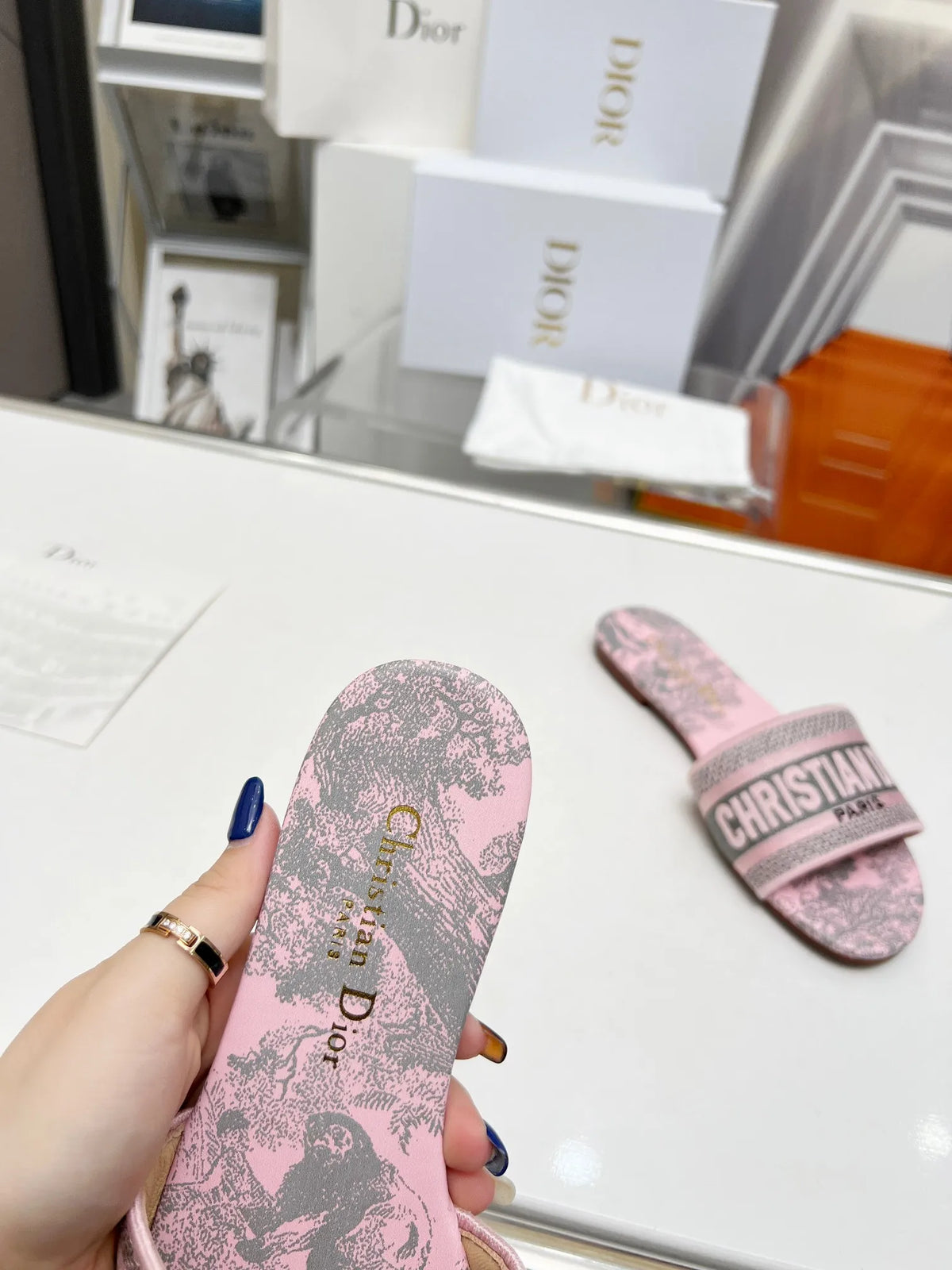 Women Slippers E510264