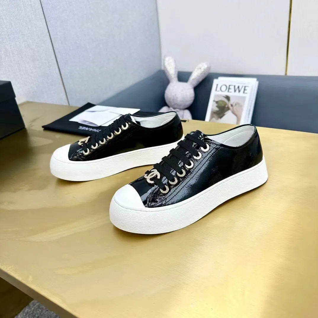 Women Sneakers F605857