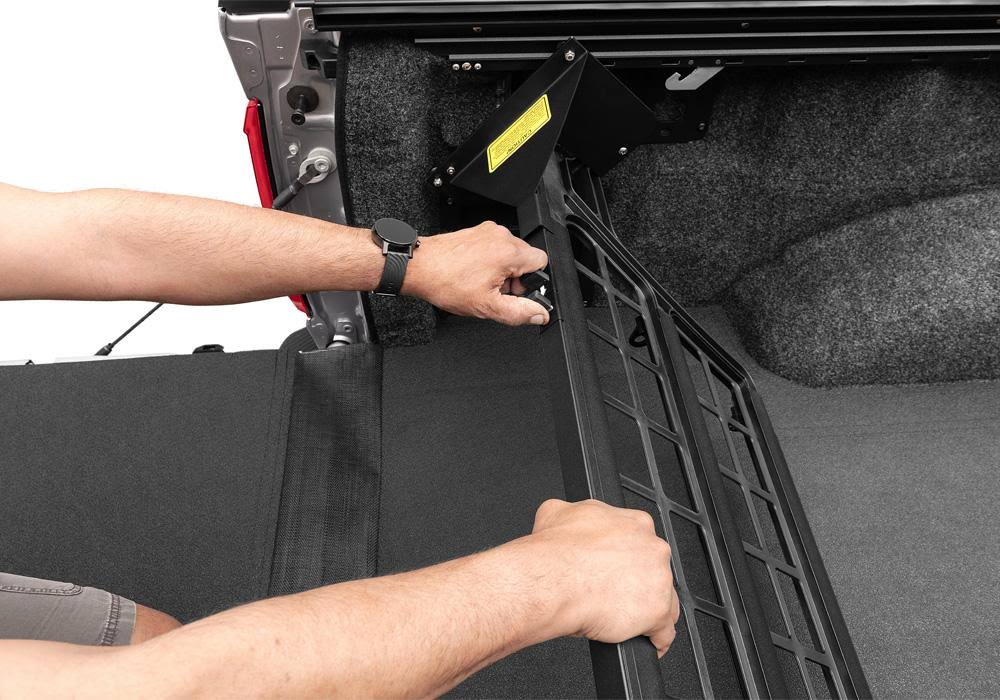 Truck Bed Divider E67021