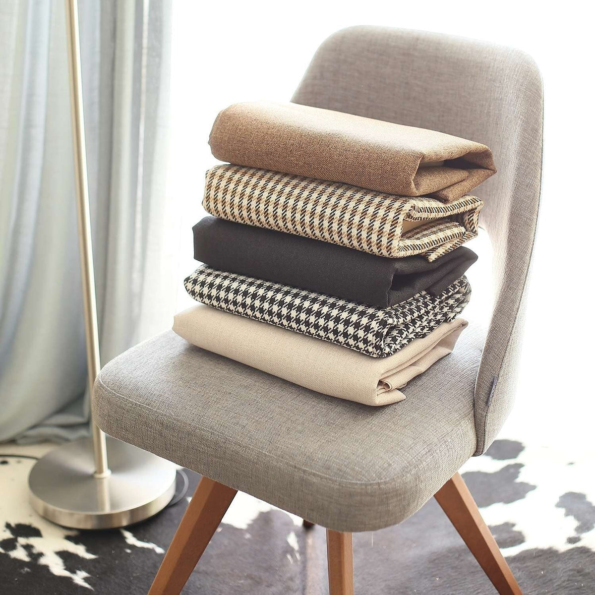Set Of Two 20" X 12" Grey And Black Geometric Polyester Lumbar Pillow M385850