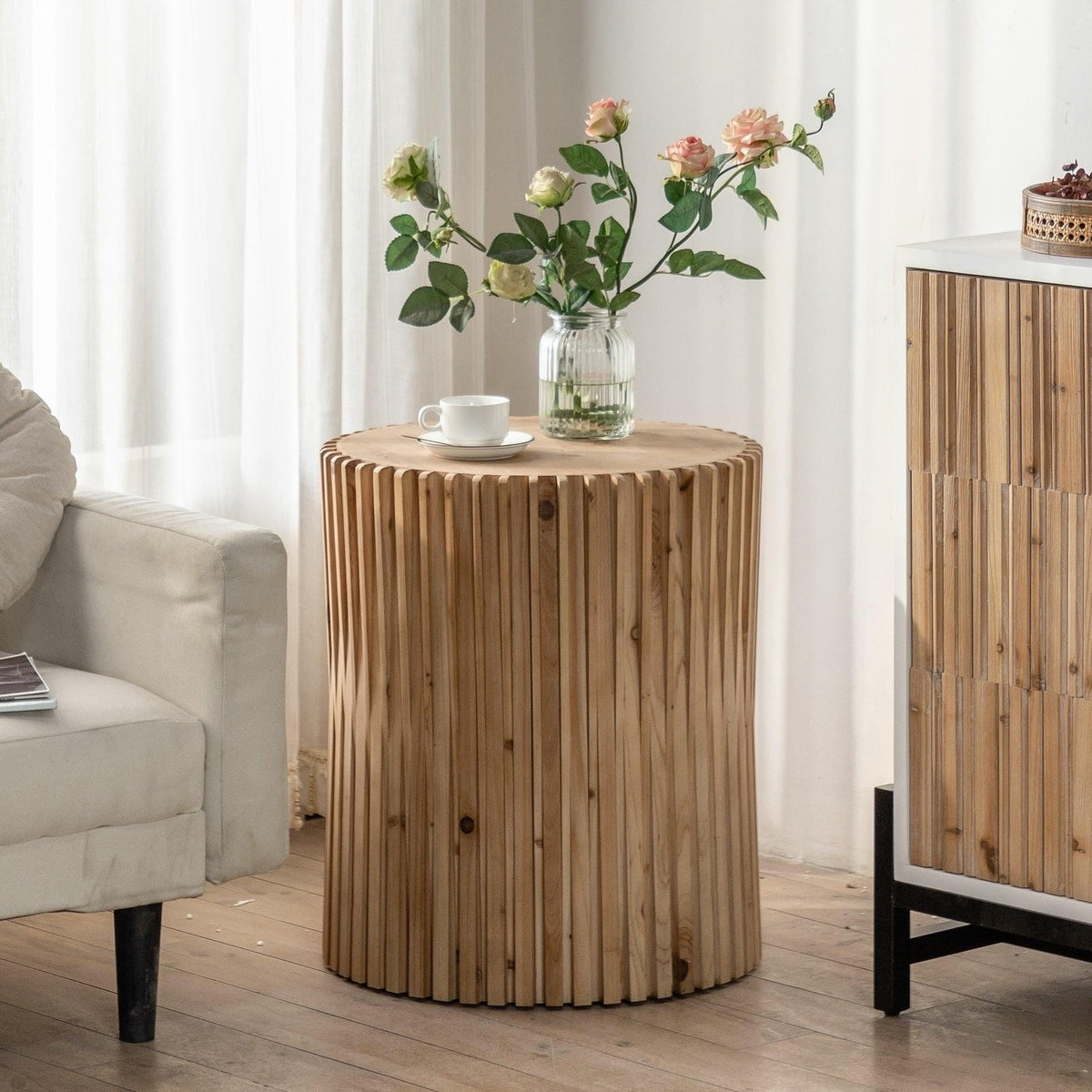 Cylindrical Coffee Table with Vertical Texture G30923