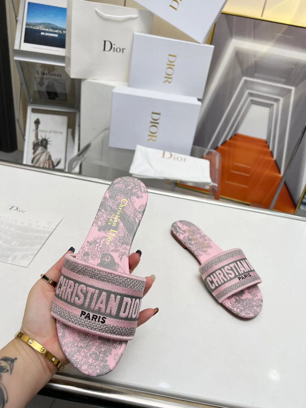 Women Slippers E510264