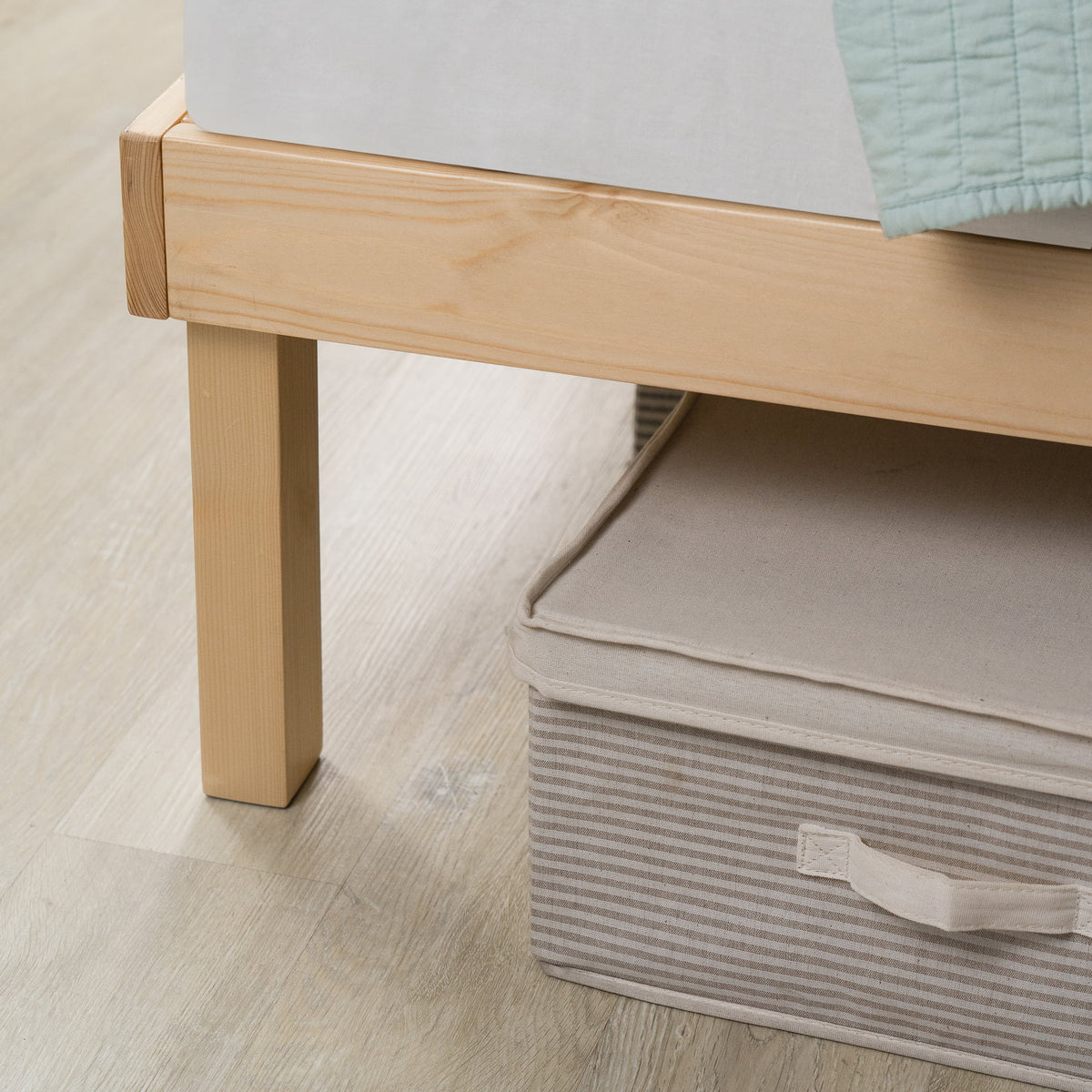 King Wood Platform Bed Frame with Headboard Z5160