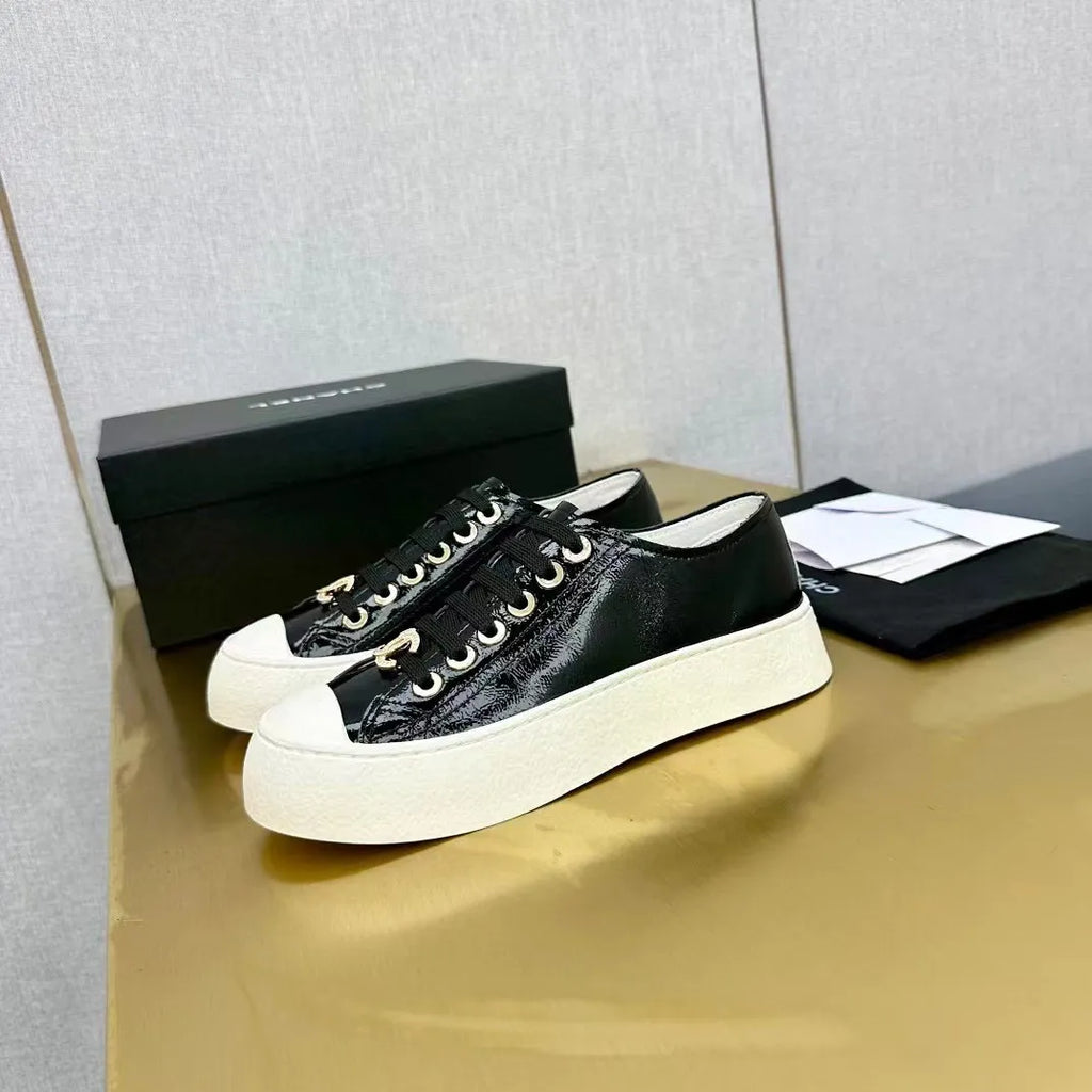Women Sneakers F605857