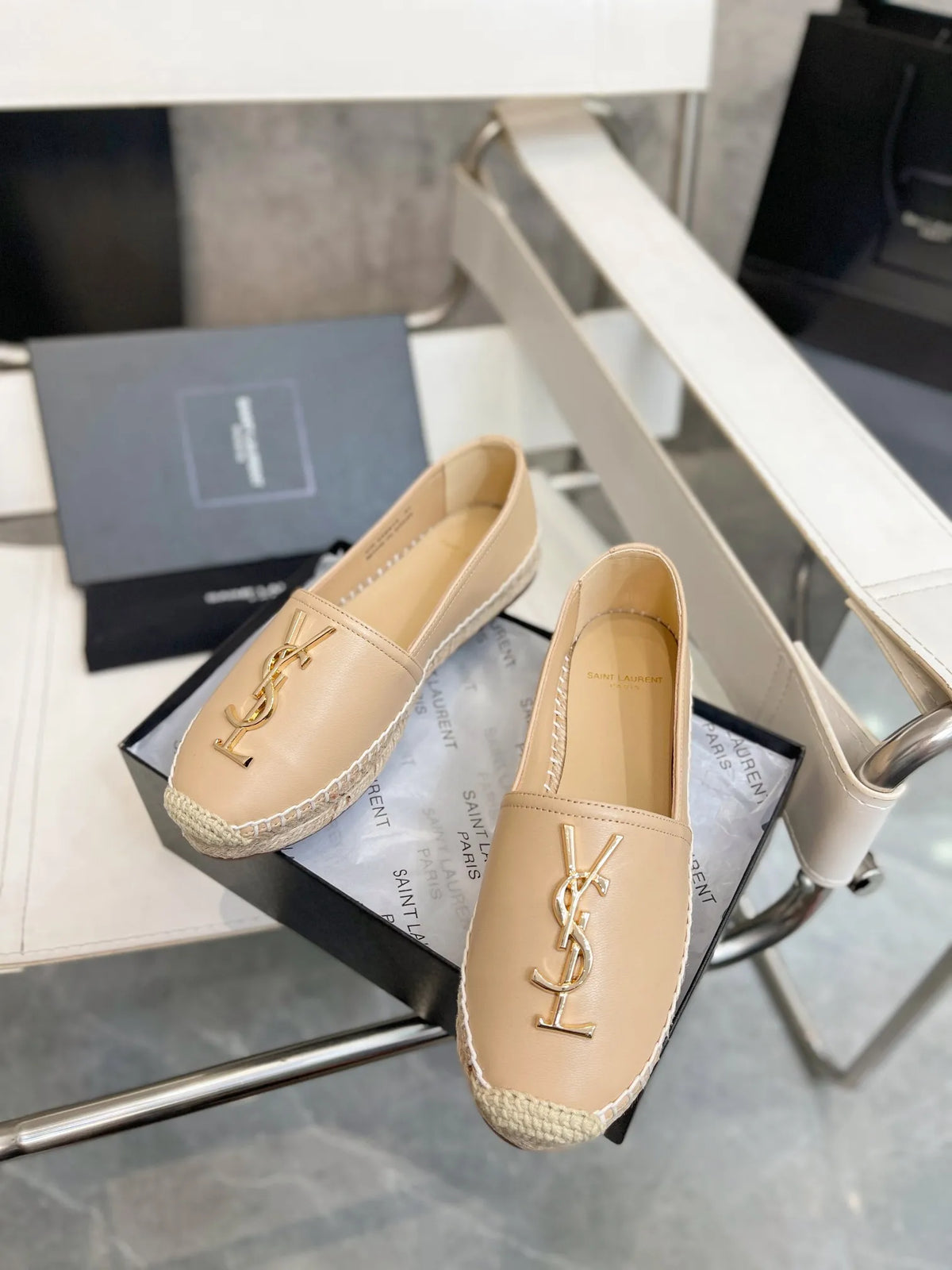 Women Shoes Y809548