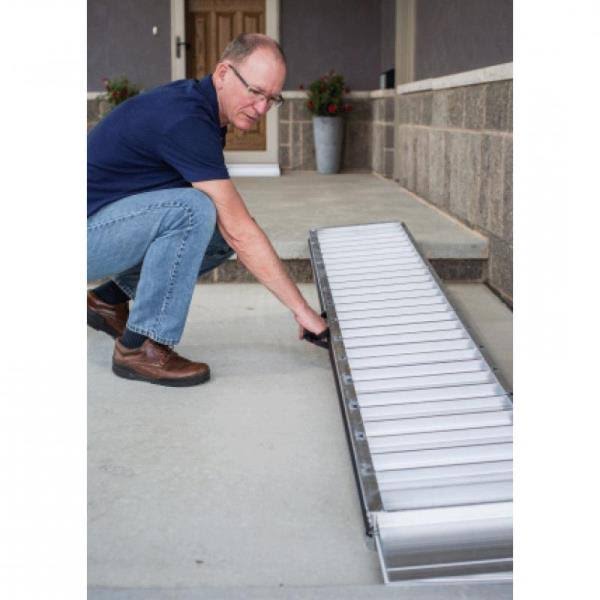 8-ft Suitcase Ramp V755514