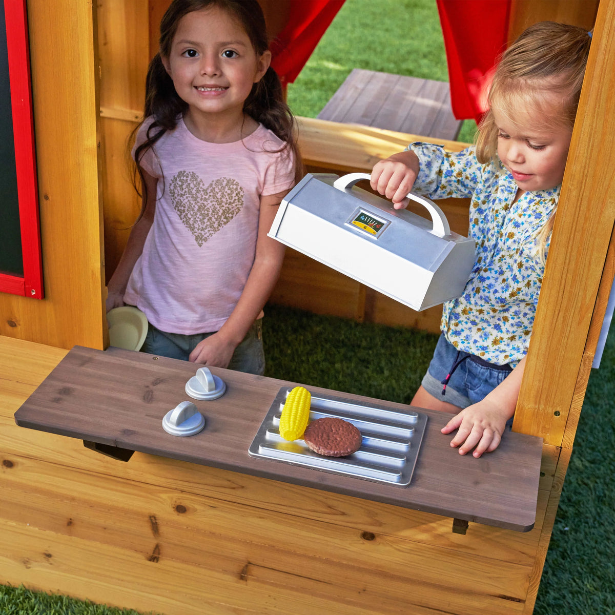 Wooden Outdoor Playhouse with Picnic Table D398