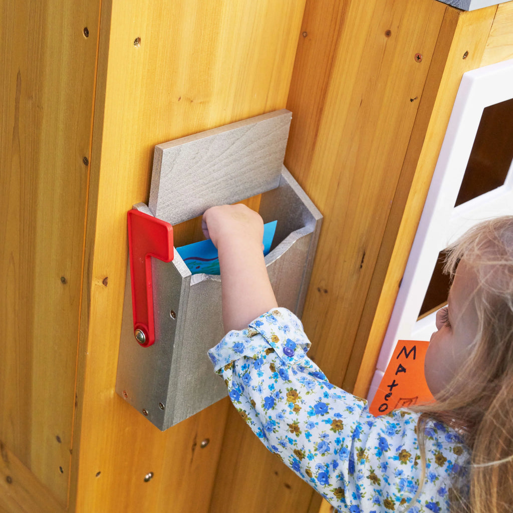 Wooden Outdoor Playhouse with Picnic Table D398