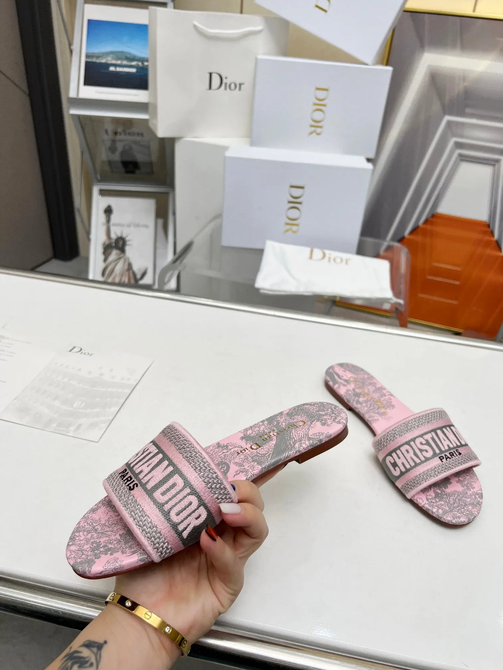 Women Slippers E510264