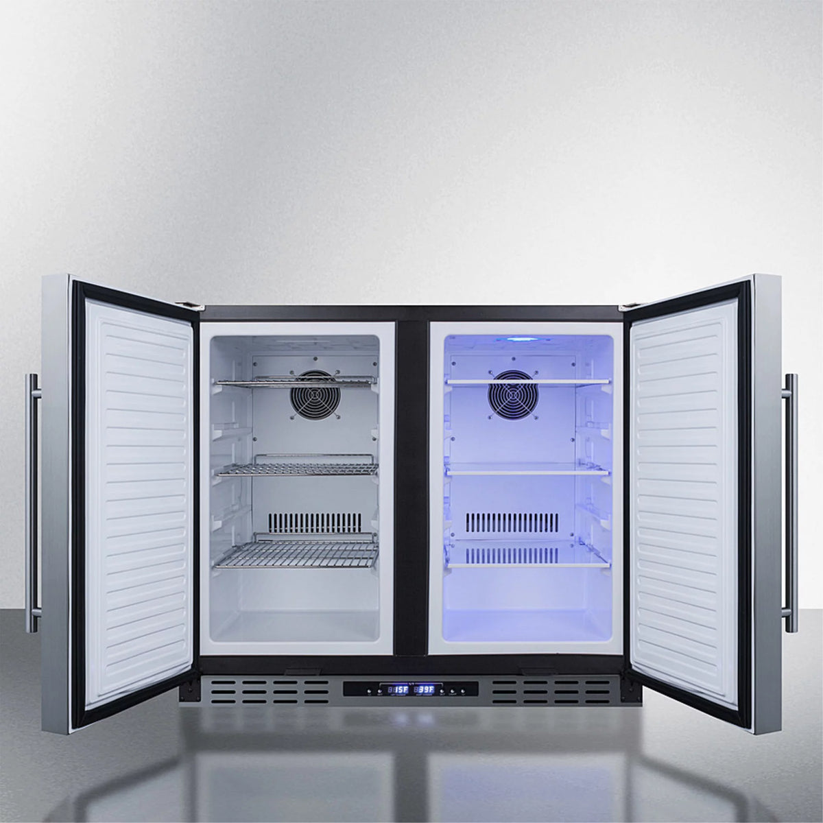 Compact Refrigerator O528