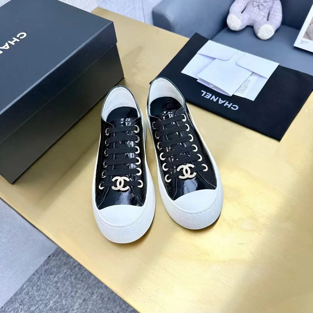 Women Sneakers F605857
