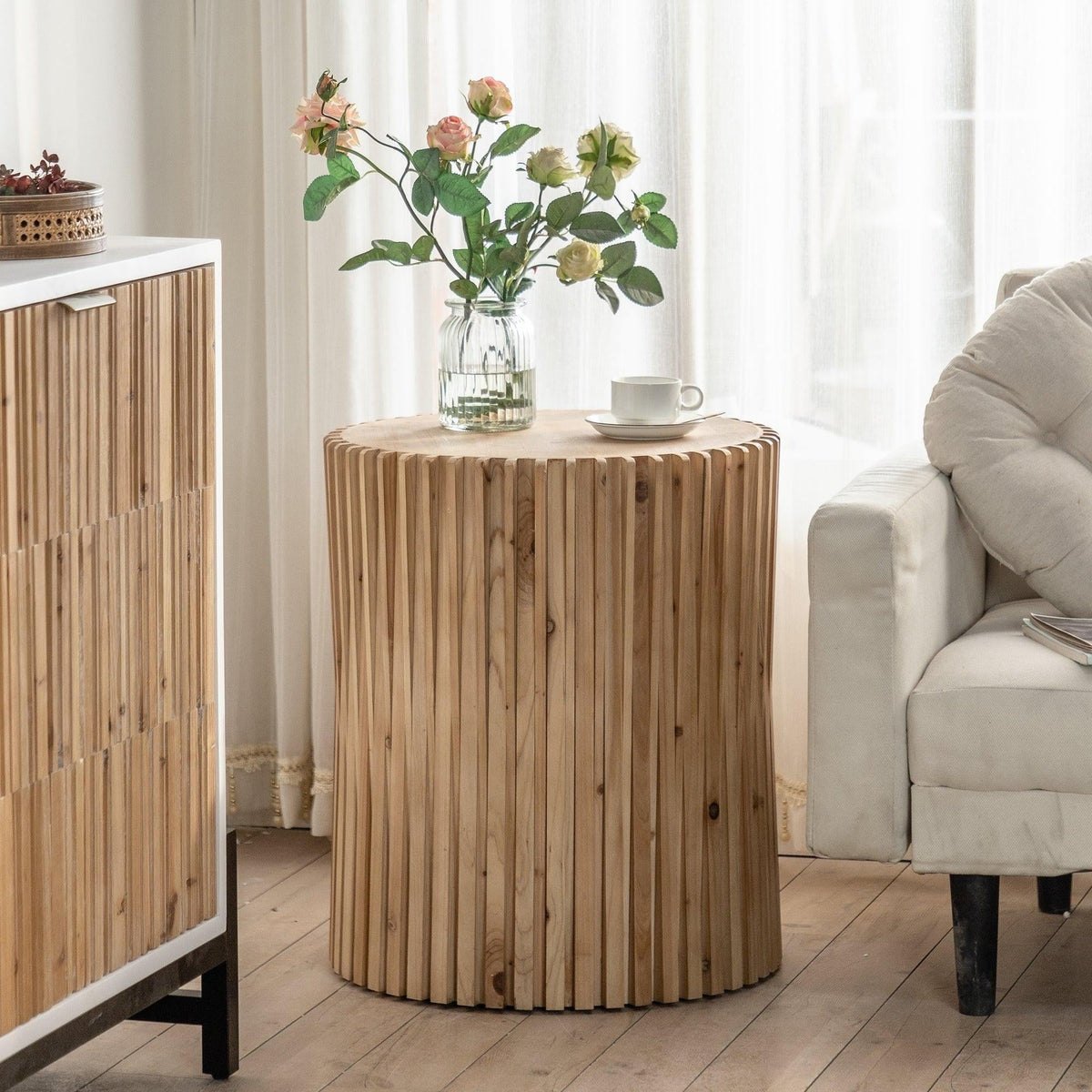 Cylindrical Coffee Table with Vertical Texture G30923