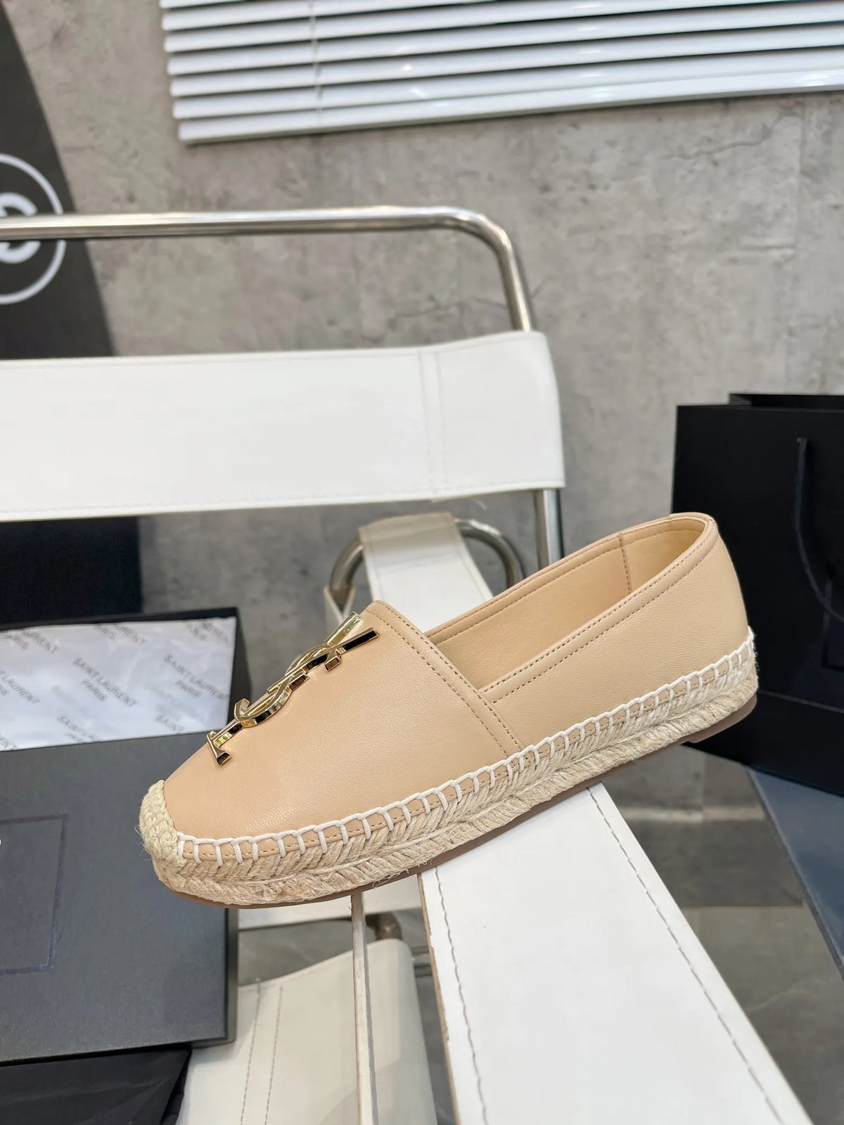 Women Shoes Y809548